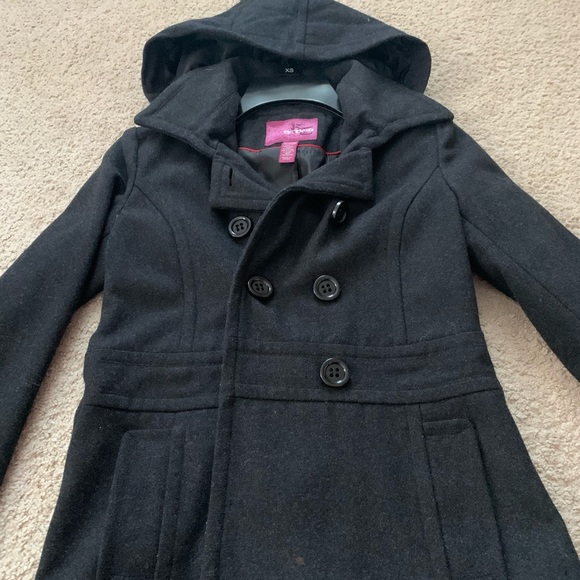 Like new Epic Threads size L winter coat with hood. - Picture 2 of 6